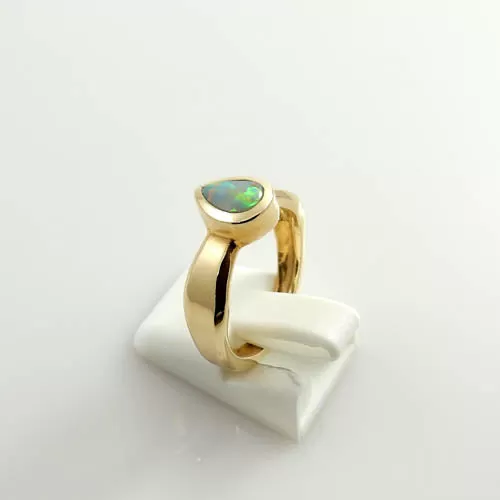 14kt Gold Australian Opal Inlay Ring