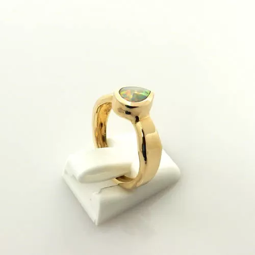 14kt Gold Australian Opal Inlay Ring