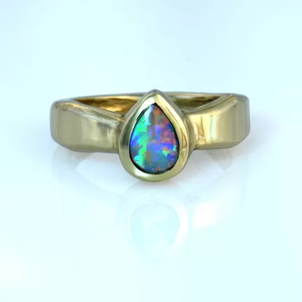 14kt Gold Australian Opal Inlay Ring