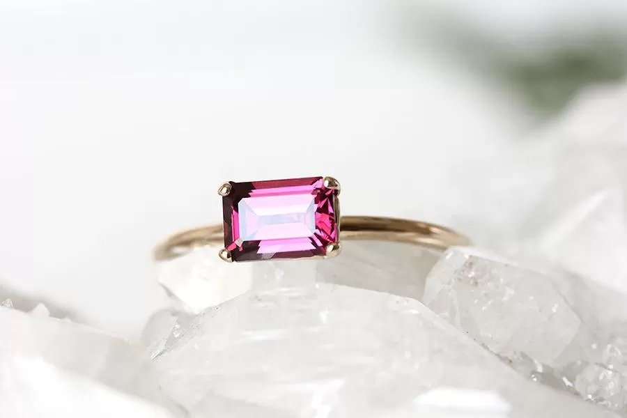 Bella Rhodolite Garnet Ring