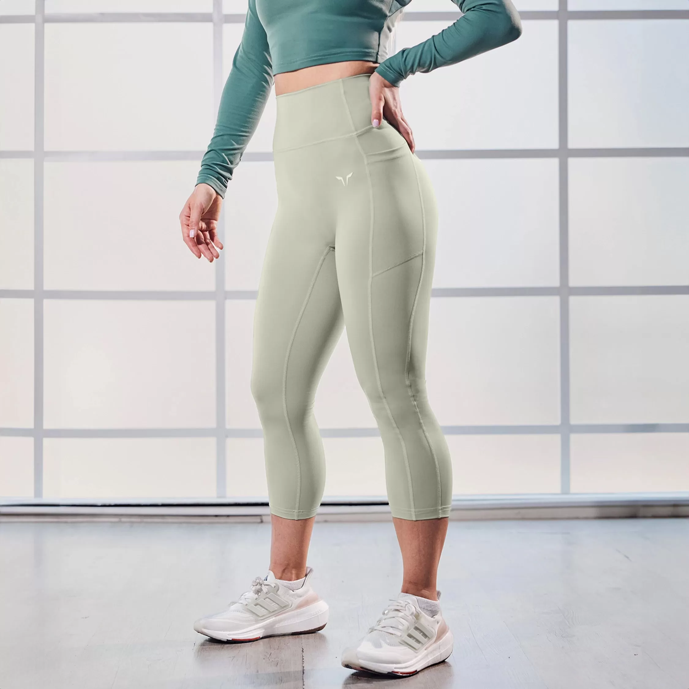 Essential ACT Leggings 21" 2.0 - Desert Sage