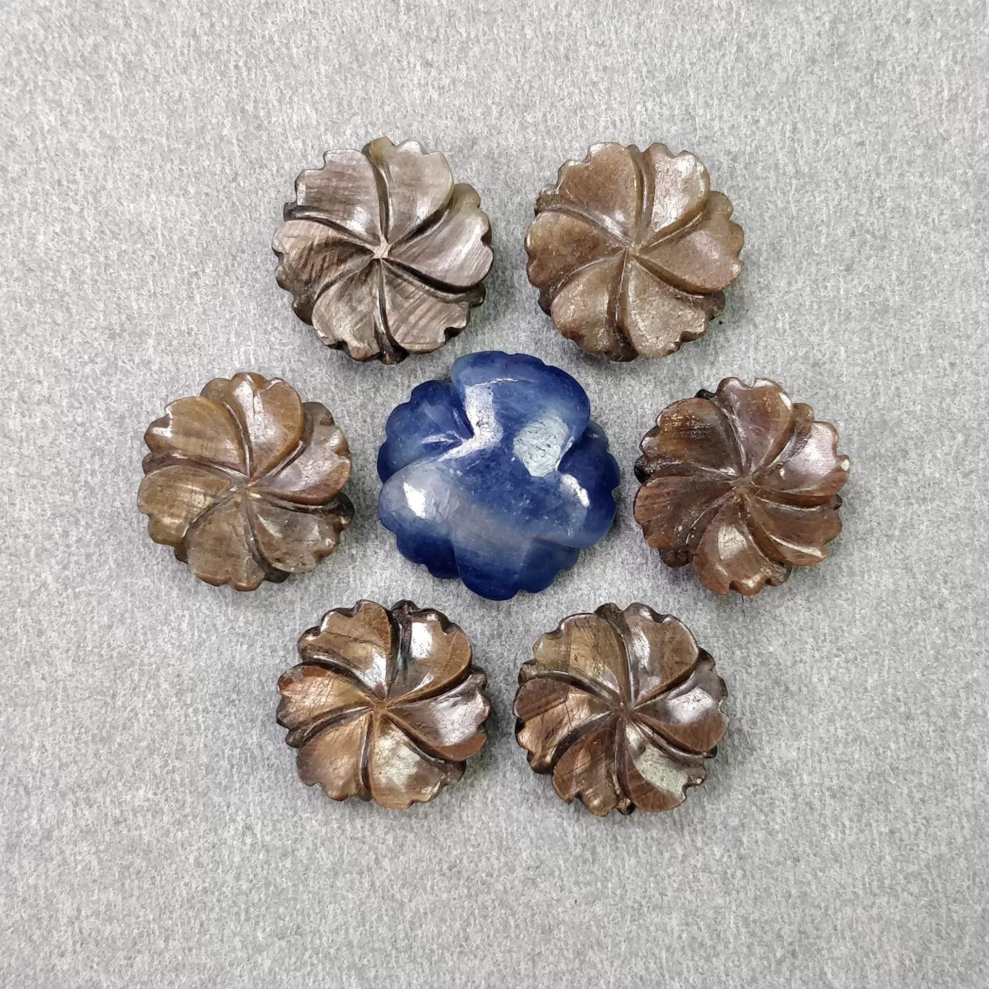 Golden Brown Chocolate Sheen SAPPHIRE Gemstone Carving : 44.30cts Natural Untreated Sapphire Hand Carved FLOWER 12mm - 14mm 7pcs