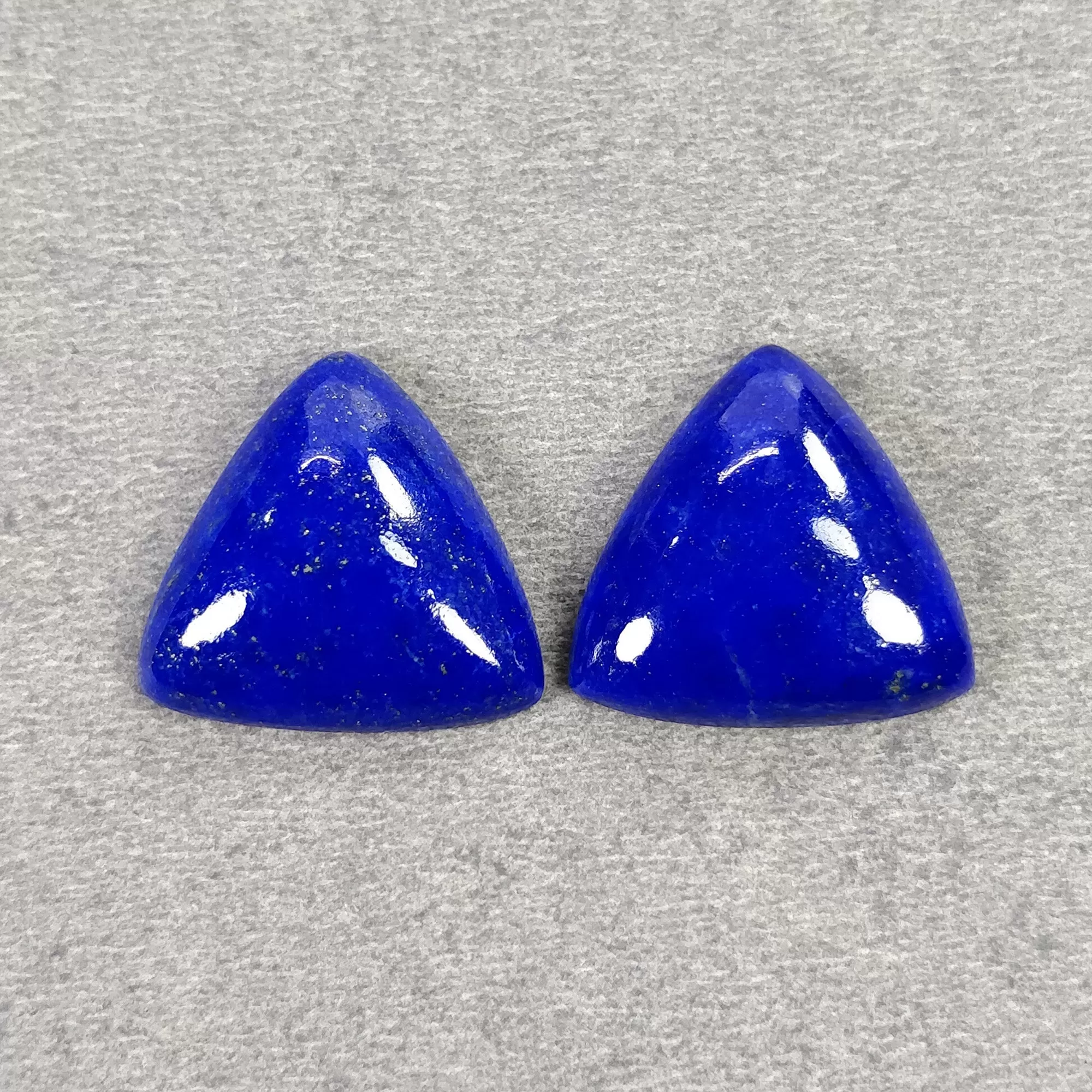 LAPIS LAZULI Gemstone Cabochon : 29.00cts Natural Untreated Blue Lapis Triangle Shape 19mm Pair