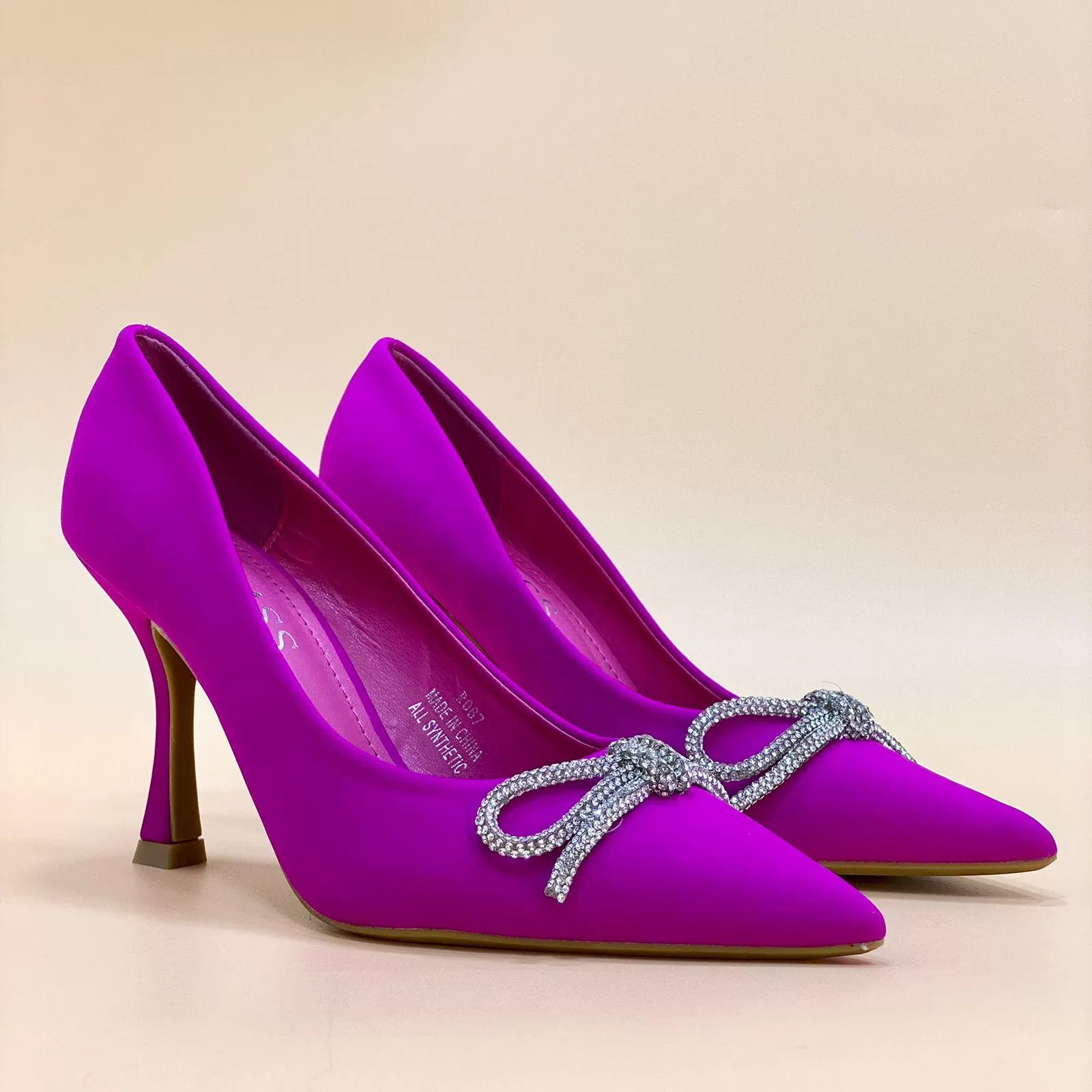 NEW ,  WOMEN SHOES HEELS W564