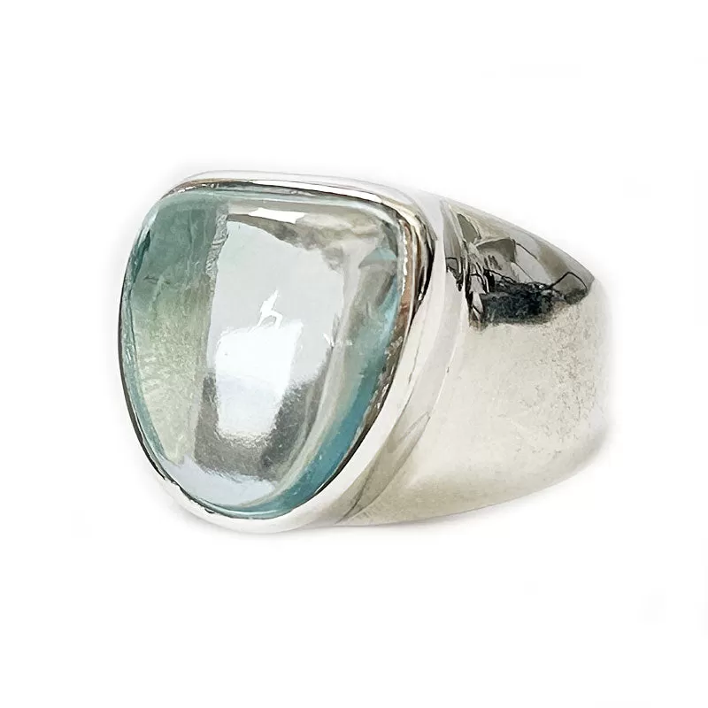 Vaarin Blue Topaz Cabochon Ring